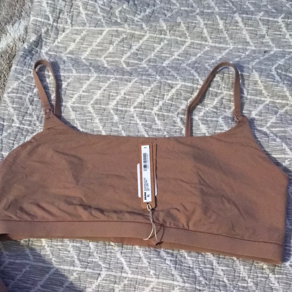 Skims fit’s everybody maturity nursing scoop bralette
